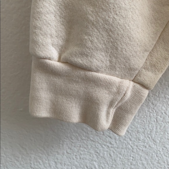 Bear Cream Sweatshirt Sz Small - Picture 5 of 6
